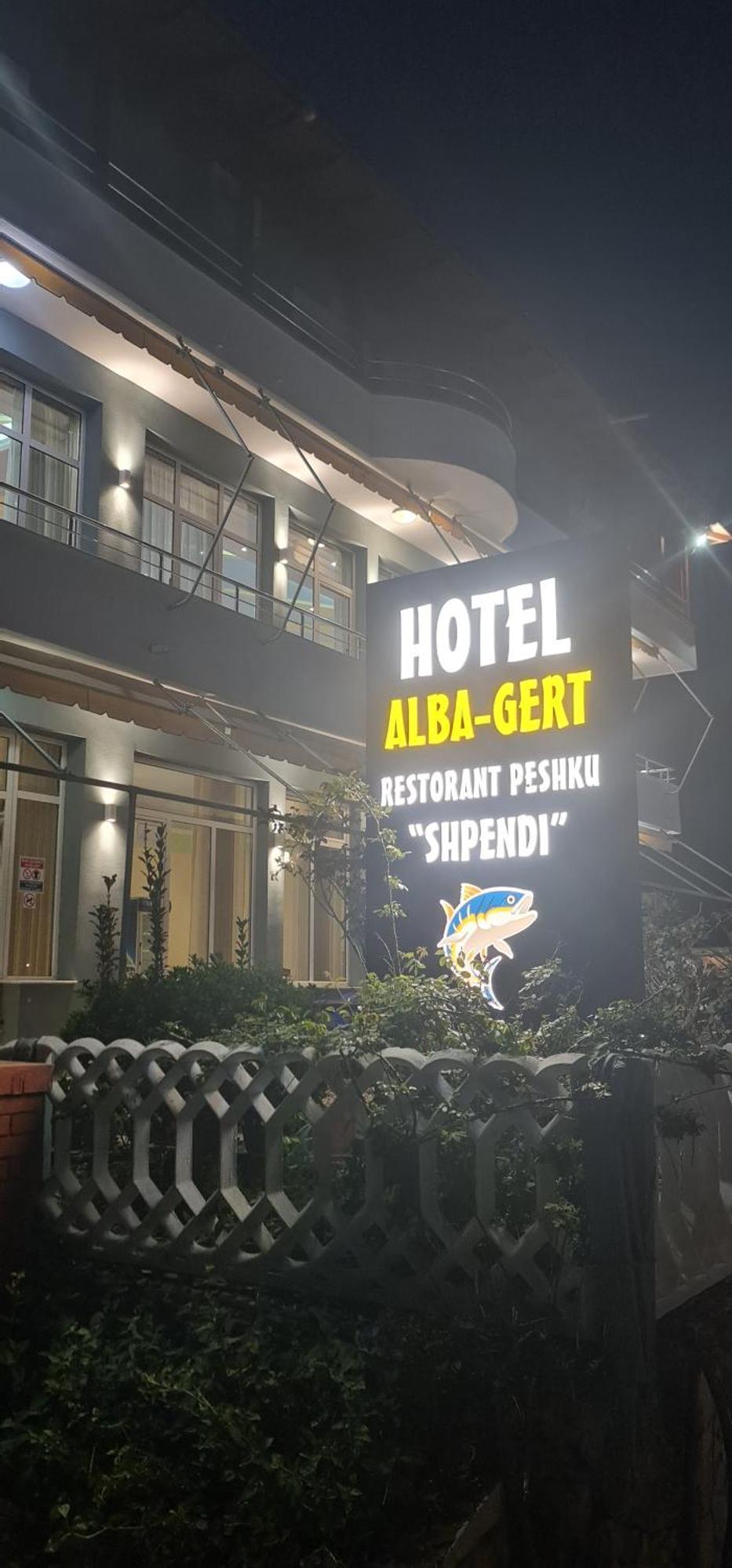 Hotel Alba-Gert Orikum Exterior foto